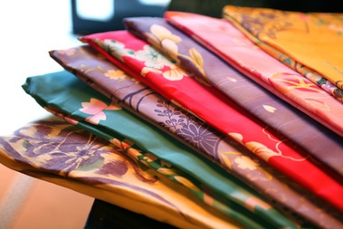 女性には、色浴衣貸し出し無料♪